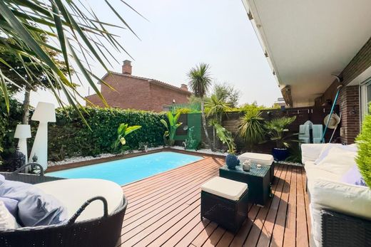 Villa in Tiana, Province of Barcelona