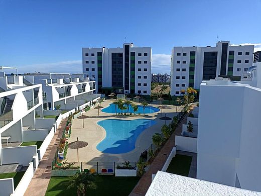 Apartment in Mil Palmeras, Alicante