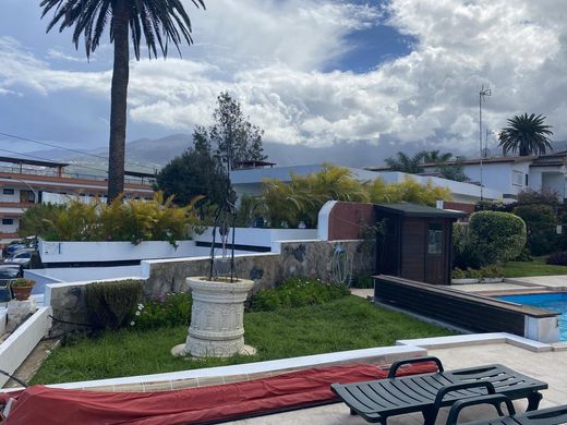 Вилла, Puerto de la Cruz, Provincia de Santa Cruz de Tenerife