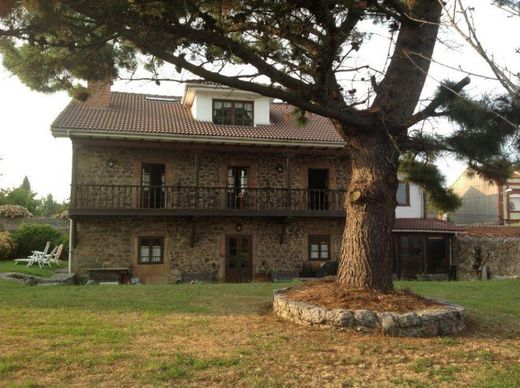 Villa en Avilés, Asturias