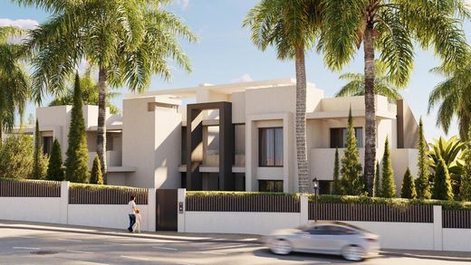 Apartment / Etagenwohnung in Estepona, Málaga