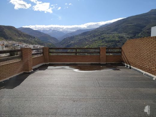Kamienica w Güéjar-Sierra, Provincia de Granada