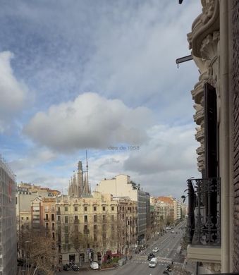 Apartment / Etagenwohnung in Barcelona, Provinz Barcelona