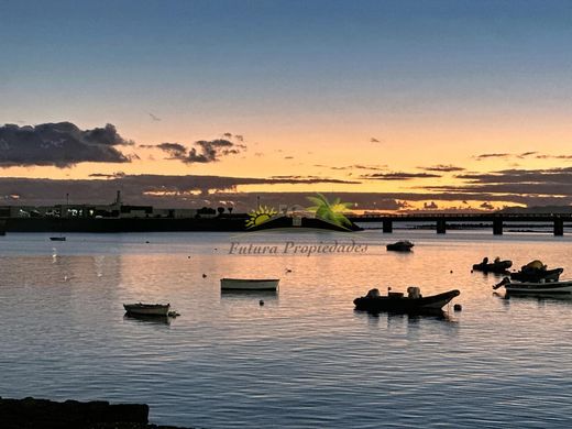 Apartment / Etagenwohnung in Arrecife, Provinz Las Palmas