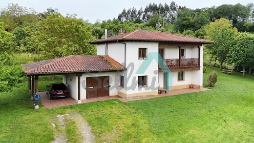 Villa in Tornón, Province of Asturias