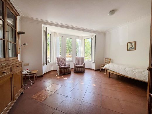 다세대 빌라 / Ciutadella, Illes Balears