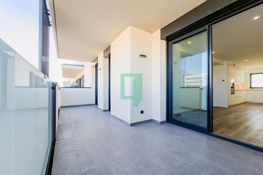 Apartment / Etagenwohnung in Badalona, Provinz Barcelona