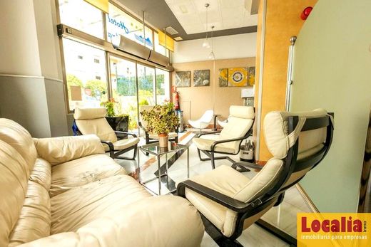 Wohnkomplexe in Viérnoles, Provinz Cantabria