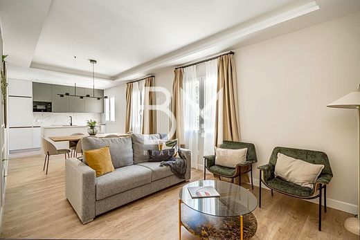 Apartment / Etagenwohnung in Madrid, Provinz Madrid