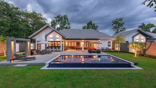 Luxury home in Chiang Mai, Chiang Mai Province