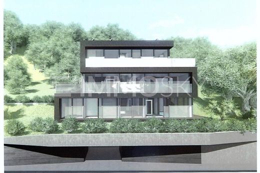 Luxury home in Agra, Lugano