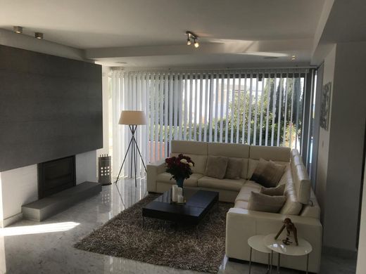 Villa a Latsia, Latsiá