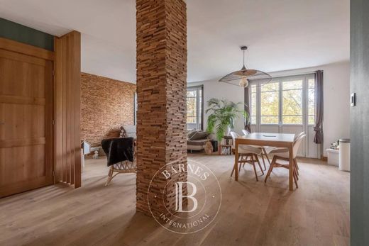 ﺷﻘﺔ ﻓﻲ Tassin-la-Demi-Lune, Rhône