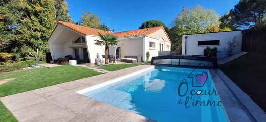 Cholet, Maine-et-Loireの高級住宅