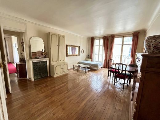 Apartment in La Muette, Auteuil, Porte Dauphine, Paris