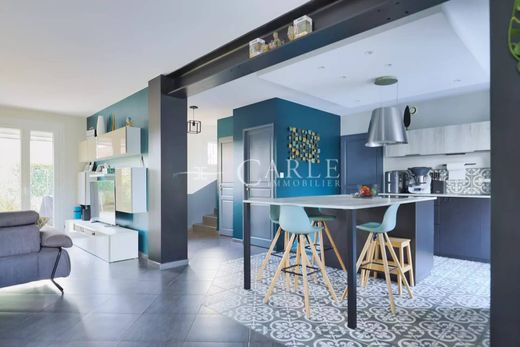 Luxus-Haus in Charvieu-Chavagneux, Isère