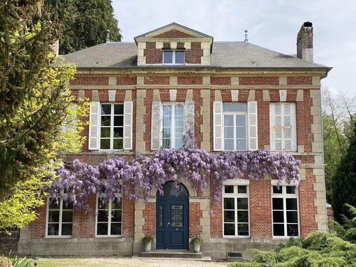 Ouilly-le-Vicomte, Calvadosの高級住宅