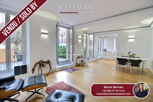 Apartment / Etagenwohnung in Nizza, Alpes-Maritimes