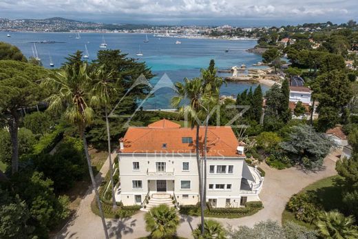 Antibes, Alpes-Maritimesのヴィラ
