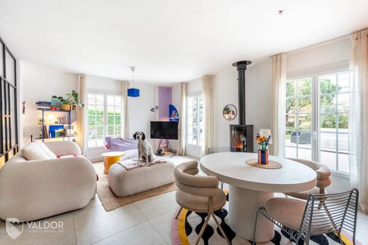 Chasselay, Rhôneの高級住宅