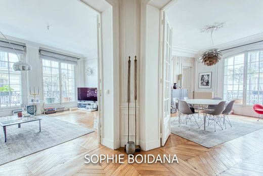 Apartment / Etagenwohnung in Monceau, Courcelles, Ternes, Paris