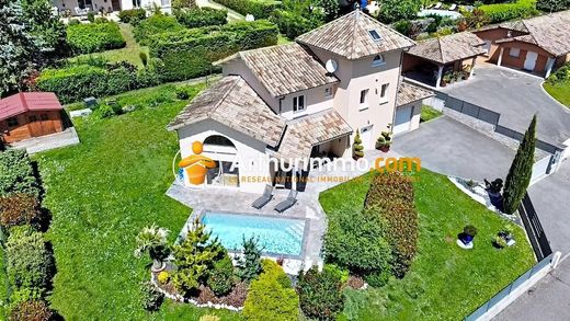 Casa de lujo en Bourgoin-Jallieu, Isere