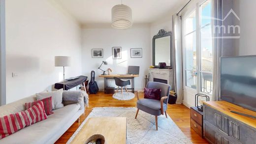 Apartment in Bois-Colombes, Hauts-de-Seine