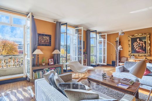 Duplex in La Muette, Auteuil, Porte Dauphine, Paris