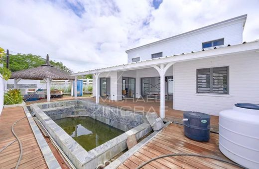 Villa in Grand Baie, Rivière du Rempart District
