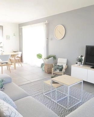 Apartment / Etagenwohnung in Six-Fours-les-Plages, Var