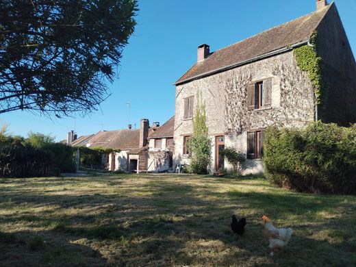 Luxury home in Villemer, Seine-et-Marne