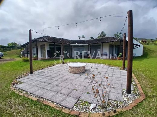 Luxury home in Taiarapu, Îles du Vent