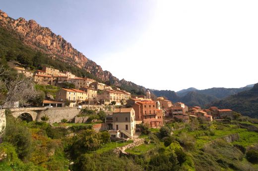 Luxury home in Piana, South Corsica