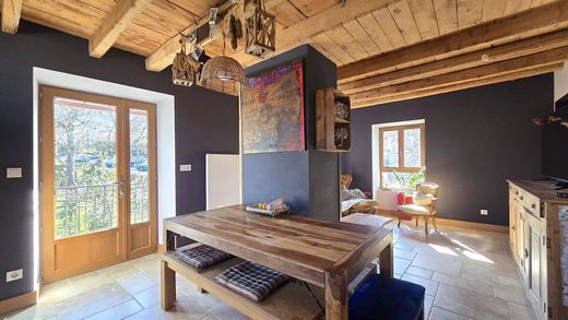 Appartement in Aix-les-Bains, Savoy
