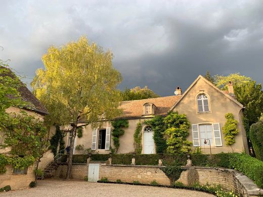 Rural or Farmhouse in Beaune, Cote d'Or