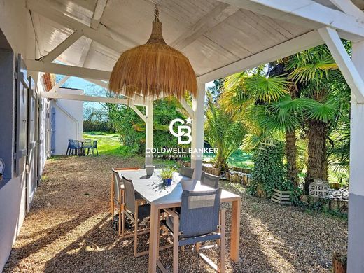 Maison de luxe à Saint-Benoist-sur-Mer, Vendée