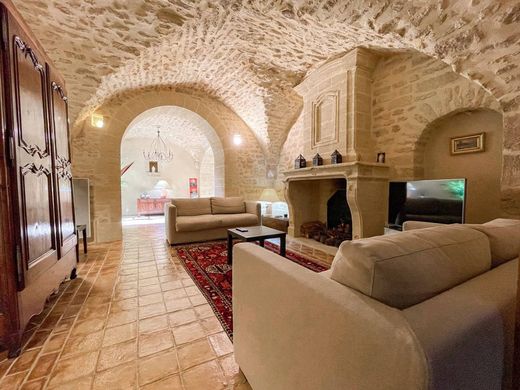 Πολυτελή κατοικία σε Uzès, Gard