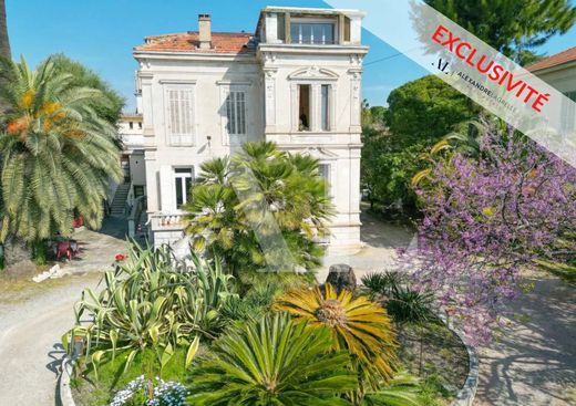 Villa in Golfe-Juan, Alpes-Maritimes