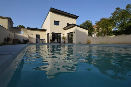 Montélimar, Drômeの高級住宅