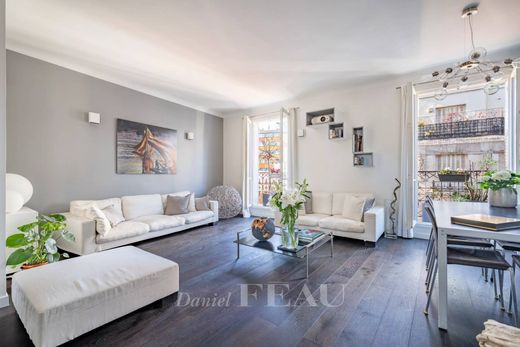 Apartment in Sorbonne, Jardin des Plantes, Saint-Victor, Paris