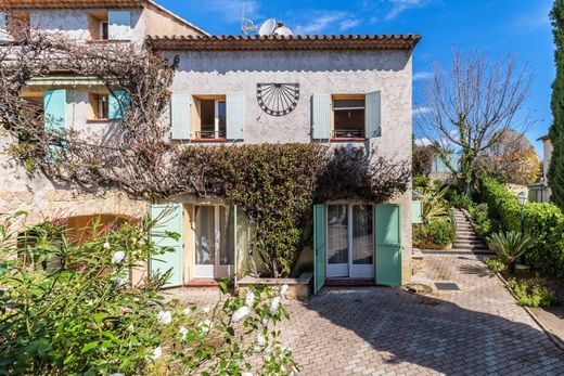 Casa di lusso a Cagnes-sur-Mer, Alpi Marittime