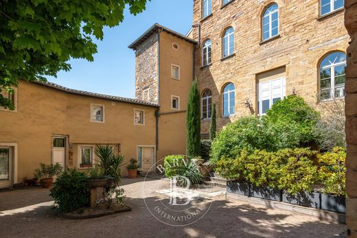 Apartment in Caluire-et-Cuire, Rhône
