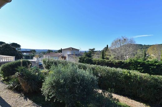 Luxus-Haus in Uzès, Gard