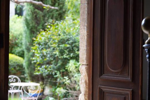 호화 저택 / Uzès, Gard