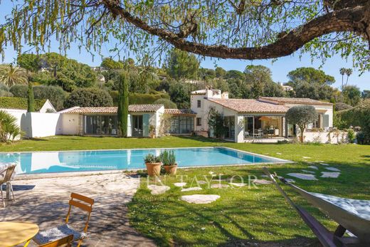 Luxury home in La Colle-sur-Loup, Alpes-Maritimes