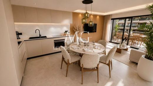 Apartment / Etagenwohnung in Cannes, Alpes-Maritimes