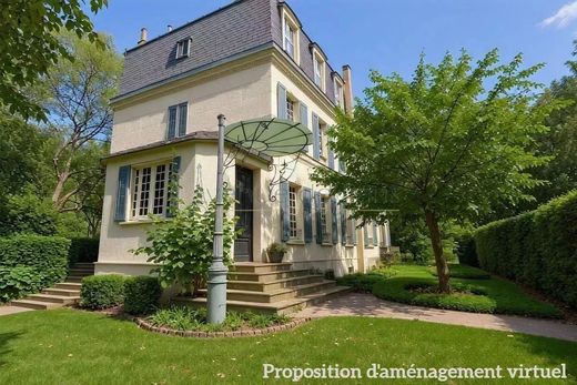 Luxus-Haus in Maisons-Laffitte, Yvelines