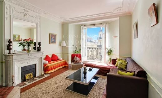 Apartment in Tour Eiffel, Invalides – Ecole Militaire, Saint-Thomas d’Aquin, Paris