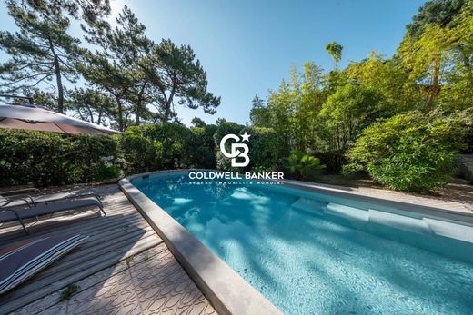 Элитный дом, Lège-Cap-Ferret, Gironde