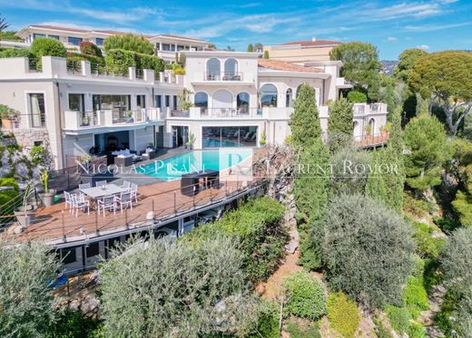 Saint-Jean-Cap-Ferrat, Alpes-Maritimesのヴィラ